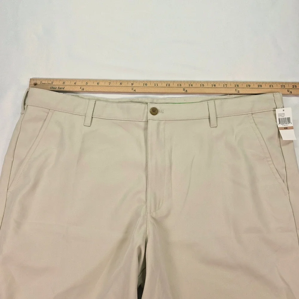 New IZOD Golf Mens Shorts 42‎ Stonedust Tan Straight Fit Wicking UPF 15